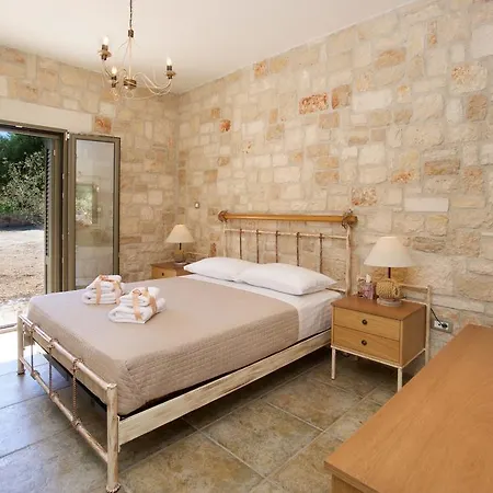 Forest Kefalonia Logaráta