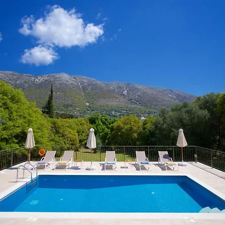 Forest Kefalonia Logaráta